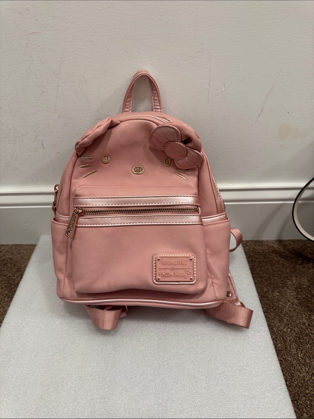 Loungefly loves hello kitty mini backpack